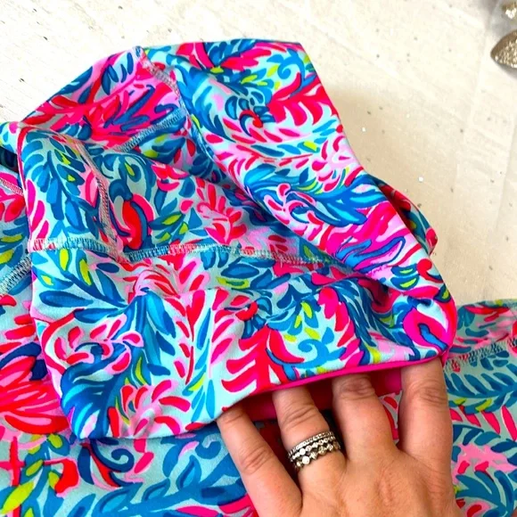 Lilly Pulitzer RARE Luxeletic 7/8 capri - Picture 3 of 6